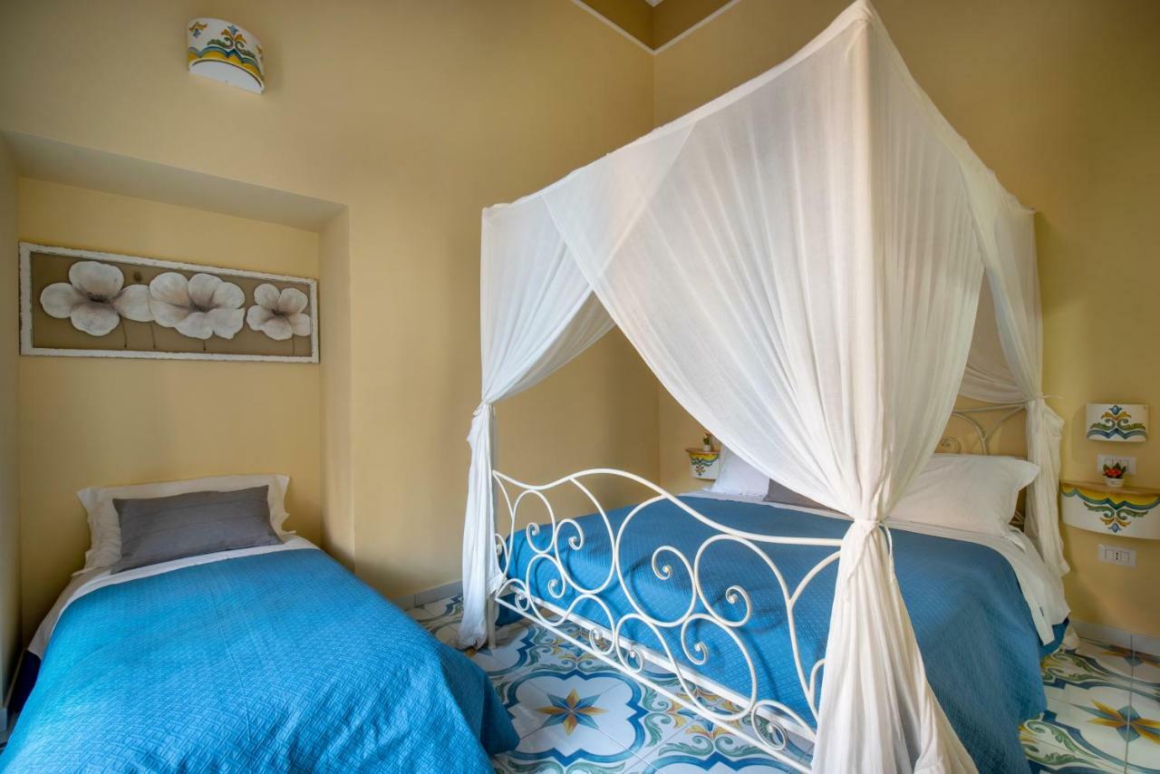 Regina Elena Bed & Breakfast Napoli Dış mekan fotoğraf
